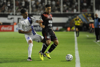 Santiago de Estero, Argentina.- In the photos taken on February 2, 2024, during the match between Central Córdoba and Godoy Cruz, for the 2024 LPF Cup at the Alfredo Terrera stadium. Godoy Cruz de Mendoza achieved his second win in a row after beating Central Córdoba, from Santiago del Estero, 2-0 as a visitor.