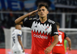 Córdoba, Argentina - River Plate and Talleres de Córdoba played out a 2-2 draw at the Mario Alberto Kempes stadium on 2 March 2024 in the eighth matchday of Zone A of the Copa de la Liga. Martin Demichelis' side started 2-0 up thanks to goals from Pablo Solari after just two minutes following a big mistake by Guido Herrera, and another from Miguel Borja with a header after 38 minutes. In the second half, Walter Ribonetto's men changed their approach and equalised thanks to Ramón Sosa (61st) and Juan Portilla (76th). La T could even have won it with the last kick, but Alejandro Martinez's shot went over when he was one-on-one with Franco Armani.