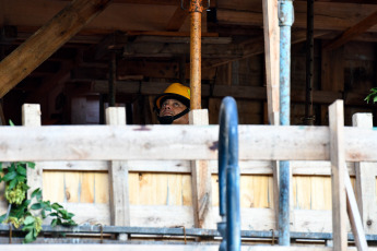 Buenos Aires, Argentina.- En las fotos tomadas el 1 de marzo del 2024, agentes de la Policía de la Ciudad de Buenos Aires y varias dotaciones de bomberos se movilizaron al barrio porteño de Palermo, donde se derrumbó una obra en construcción y dos personas quedaron atrapadas bajo los escombros. Se trata de dos obreros que se encontraban trabajando en el lugar. Ambos fallecieron, según confirmaron fuentes del Sistema de Atención Médica de Emergencia (SAME).