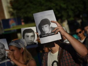 Buenos Aires, Argentina.- In photos taken on March 24, 2024, a crowd protested in a march to Congress to ask for justice for the victims of the state genocide in commemoration of the "Day of Remembrance for Truth and Justice ", an immovable holiday that commemorates the anniversary of the last military dictatorship that ruled the country