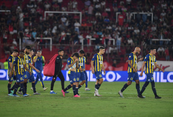 Buenos Aires, Argentina.- In the photos taken on February 29, 2024, during the match between Huracán and Rosario Central for the eighth date of Zone A, at the Tomás Adolfo Ducó stadium. Huracán defeated Rosario Central 2-0 and returned to victory after 6 dates (4 losses and 2 draws).