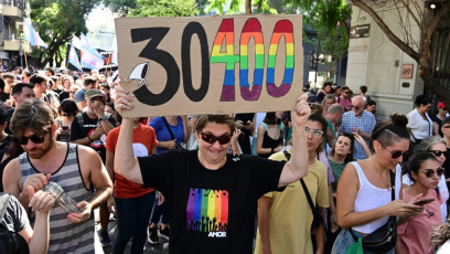 Buenos Aires, Argentina.- En las fotos tomadas el 24 de marzo del 2024, una multitud protestó en una marcha hasta el Congreso para pedir justicia por las víctimas del genocidio de Estado en conmemoración del "Día de la Memoria por la Verdad y la Justicia", un día feriado inamovible que conmemora el aniversario de la última dictadura militar que gobernó el país