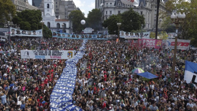 Buenos Aires, Argentina.- In photos taken on March 24, 2024, a crowd protested in a march to Congress to ask for justice for the victims of the state genocide in commemoration of the "Day of Remembrance for Truth and Justice ", an immovable holiday that commemorates the anniversary of the last military dictatorship that ruled the country