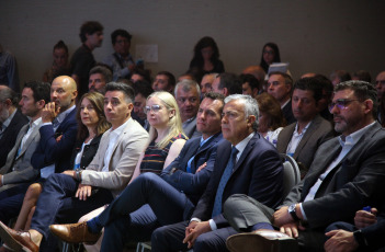 Mendoza, Argentina.- En las fotos tomadas el 29 de febrero del 2024, el secretario de Industria y Desarrollo Productivo de la Nación, Juan Alberto Pazo, participa del quinto ‘Foro de Inversiones y Negocios para el desarrollo de la economía local' que tiene por objetivo la promoción de las inversiones en Mendoza. En el marco de la Fiesta Nacional de la Vendimia se reunirán referentes de distintos sectores e inversores nacionales y extranjeros con funcionarios provinciales. Habrá además, reuniones B2B, networking, disertaciones y workshops, entre otros.