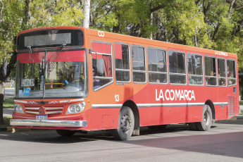 Bariloche, Argentina.- In the photos taken on March 26, 2024, they show buses in the streets of Bariloche, Argentina. The ranking of urban automotive transport rates prepared by the Argentine Association of Automotive Transport Entrepreneurs (AAETA) on 58 cities showed that the minimum ticket with the highest value in the country is that of Bariloche, with 980 pesos. The top 5 is completed by General Roca ($940), Coronel Rosales ($880), Centenario ($853) and Cipoletti ($850).