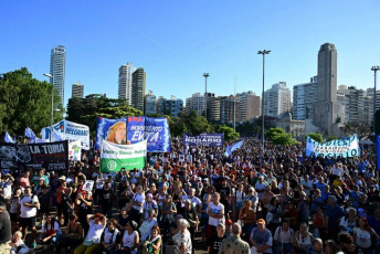 Buenos Aires, Argentina.- In photos taken on March 24, 2024, a crowd protested in a march to Congress to ask for justice for the victims of the state genocide in commemoration of the "Day of Remembrance for Truth and Justice ", an immovable holiday that commemorates the anniversary of the last military dictatorship that ruled the country