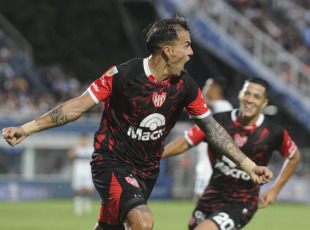 Buenos Aires, Argentina.- In the photos taken on February 29, 2024, Instituto de Córdoba faces Gimnasia within the framework of date 8 of the Professional Football League Cup (LPF), on the Gimnasia field. The goal of the match for the local team was scored by Benjamín Domínguez (14' 2T). While the away goals were scored by Facundo Suárez (26' 1T), Damián Puebla (21' 2T, penalty) and Jonathan Bay (38' 2T).