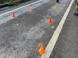 Bíobío, Chile.- In the photo taken on 28 April 2024, the aftermath of the attack. The Chilean government has announced the imposition of a curfew between midnight and 7 a.m. in the communes of Cañete, Contulmo and Tirúa in response to the murder of three policemen in the Bíobío region. The undersecretary of the Interior of the Bío Bío Presidential Delegation, Manuel Monsalve, has informed of the measure, which aims to facilitate the investigation being carried out and also "to have better territorial control", according to Radio BioBío.