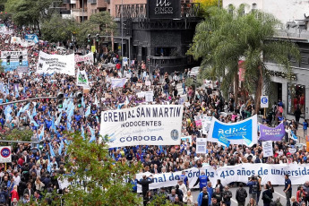 Cordoba, Argentina.- In the photos taken on April 23, 2024, hundreds of thousands of people demonstrated this Tuesday throughout Argentina to repudiate the cuts in funds to the public university, in what constitutes the largest demonstration so far against the policy of adjustments by President Javier Milei. The universities declared a budget emergency after the government decided to extend for this year the same budget they received in 2023, despite the year-on-year inflation that touched 290% in March.