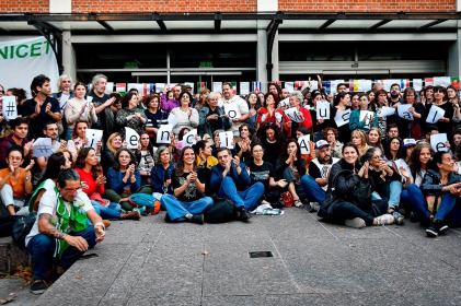 Masivo abrazo mundial al Conicet en apoyo a la ciencia argentina
