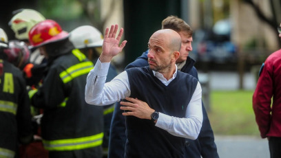 Buenos Aires, Argentina - In the photo, work in the area. A San Martín line train collided with a locomotive and an empty boxcar on the Palermo viaduct at the height of Alcorta Avenue on Friday. Firefighters and SAME personnel worked at the scene and evacuated the train: a total of 97 people were injured, 55 of whom had to be taken to hospital due to their seriousness.