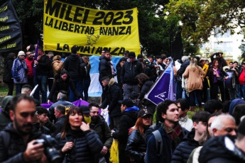 Buenos Aires, Argentina.- In the photos, President Javier Milei presented his book “Capitalism, socialism and the neoclassical trap” at the Luna Park stadium on May 22, 2024. With a staging that included a musical show, Milei He presented his book in the style of a rock star.