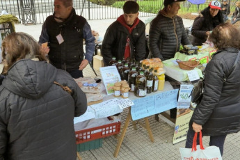 Buenos Aires, Argentina.- In the photos, people participate in a new 'fair' at popular prices in front of the national Congress on May 22, 2024. With the slogan "Less free market, more family, peasant and indigenous agriculture", Organized by the agricultural branch of the Union of Workers of the Popular Economy (UTEP), people seek to make visible the crisis faced by small producers and promote policies that favor family and sustainable agriculture.