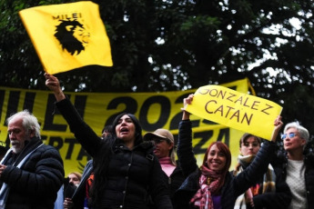 Buenos Aires, Argentina.- En las fotos, el presidente Javier Milei presentó en el estadio Luna Park su libro “Capitalismo, socialismo y la trampa neoclásica” el 22 de mayo del 2024. Con una puesta en escena que incluyó un show musical, Milei presentó su libro al estilo de una estrella de rock.