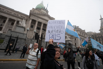 Buenos Aires, Argentina - In a photo of 12 June 2024, the area around the National Congress became a battlefield where demonstrators and security forces clashed throughout the afternoon of Wednesday 12 June. Social, piqueteras, leftist, Peronist, human rights, neighbourhood assemblies and trade union organisations demonstrated in rejection of the Ley Bases that is being debated in the Senate. The aim of the attack was to interrupt the session.