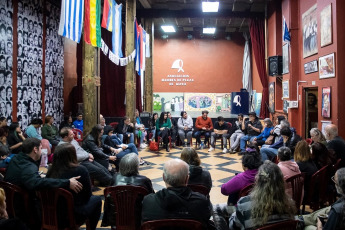 Buenos Aires, Argentina.- En las fotos, dirigentes sociales de diferentes agrupaciones se congregaron en la sede de Madres de Plaza de Mayo el 15 de junio del 2024. La reunión, se celebró para compartir la preocupación generada por la represión dispuesta por el Gobierno nacional el miércoles pasado. Además de sostener el reclamo por los manifestantes detenidos.