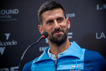 Buenos Aires, Argentina.- En la foto tomada el 1 de diciembre de 2024, el ex tenista argentino Juan Martín del Potro se despedirá esta tarde del tenis ante su gente, cuando se enfrente al serbio Novak Djokovic en una exhibición de lujo. El encuentro se llevará a cabo a las 17:30 en el Parque Roca y enfrentará a dos de los mejores tenistas de las últimas décadas. Por su parte, el número 7 del mundo en el ranking ATP, viajó este fin de semana al país para estar presente en el partido despedida del oriundo de Tandil, quien debió abandonar de manera temprana el deporte producto de las múltiples lesiones en la rodilla derecha y muñeca.