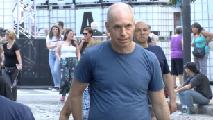 Horacio Rodríguez Larreta dialoga con vecinos durante el FIBA 2019 en Buenos Aires