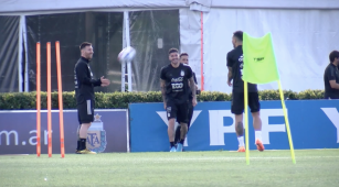 Lionel Messi y la selección argentina realizan ejercicio de control sin dejar caer el balón en Ezeiza previo al Mundial Qatar 2022
