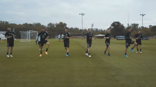 Imágenes variadas de entrenamiento de la selección argentina en Ezeiza previo al Mundial Qatar 2022
