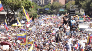 Marcha opositora en Caracas durante el Día de la Juventud de 2019