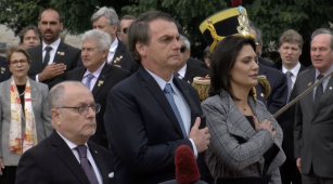 Jair Bolsonaro y Michelle Bolsonaro llegan a homenaje a San Martín en Buenos Aires en junio de 2019