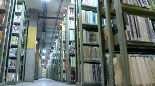 Interior de la Biblioteca Nacional Mariano Moreno en Buenos Aires